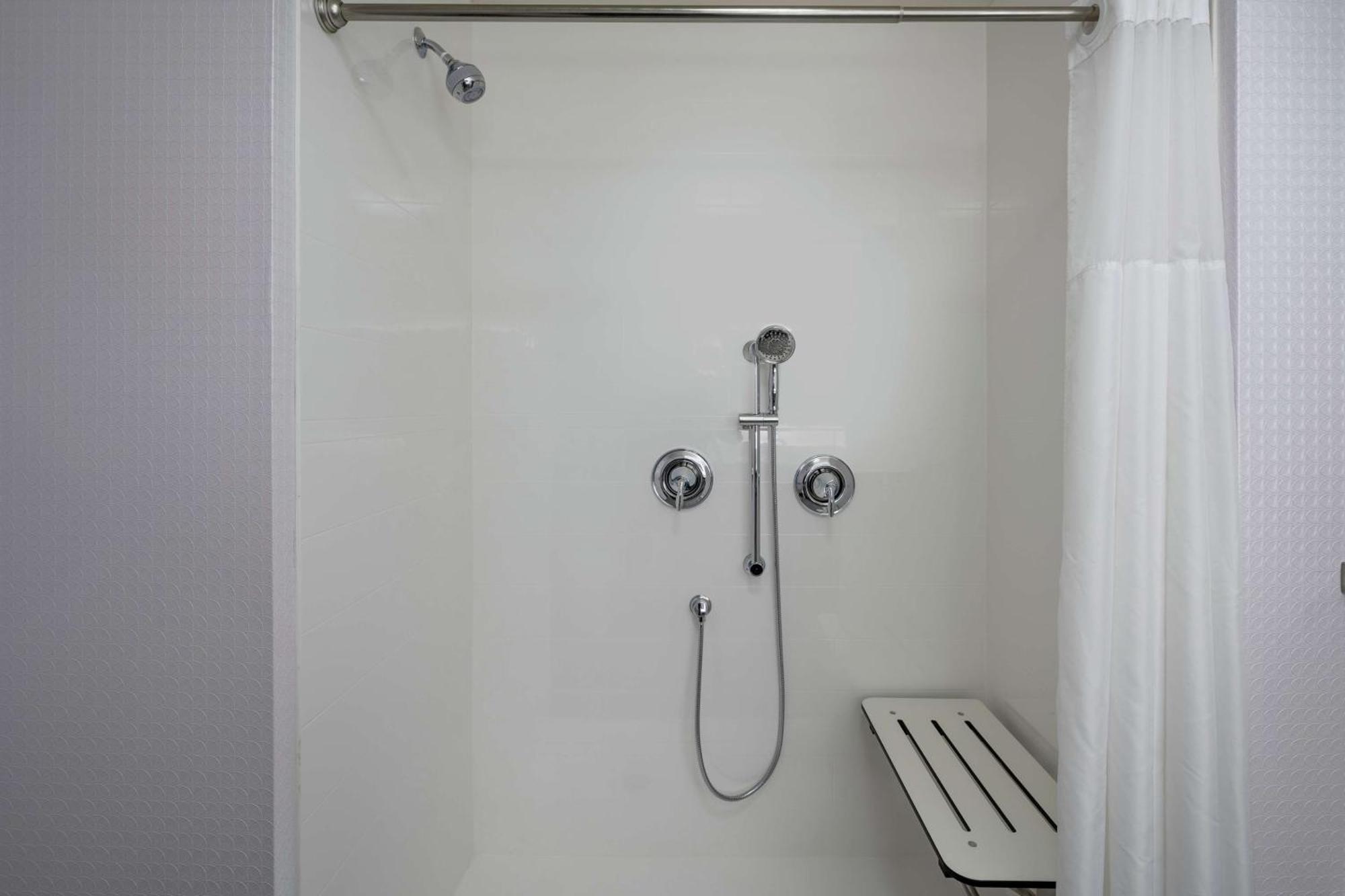 Hampton Inn Weston, Wv Esterno foto
